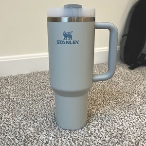Stanley 40 oz. Quencher H2.0 FlowState Tumbler Fog no straw